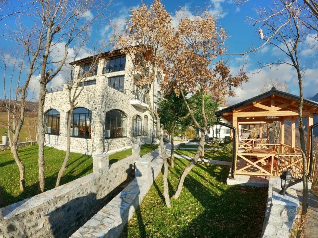 Hotel Bujtina Vrenezi Peshkopi Exterior foto