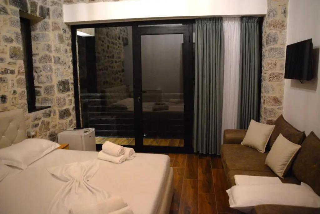 Hotel Bujtina Vrenezi Peshkopi Exterior foto