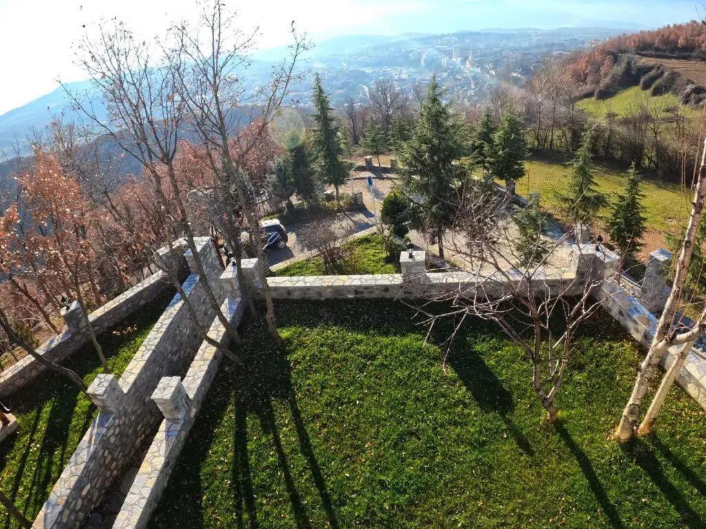 Hotel Bujtina Vrenezi Peshkopi Exterior foto