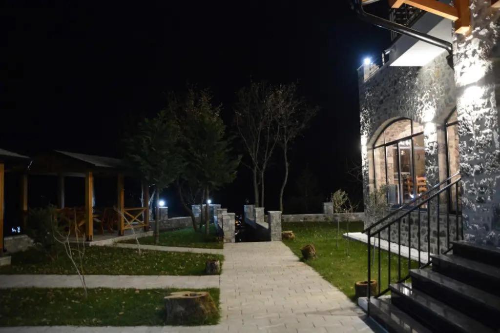 Hotel Bujtina Vrenezi Peshkopi Exterior foto